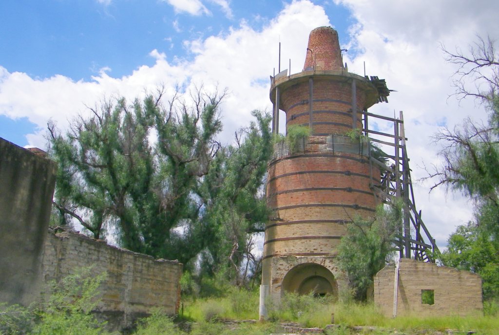 Edenville lime kiln.jpg